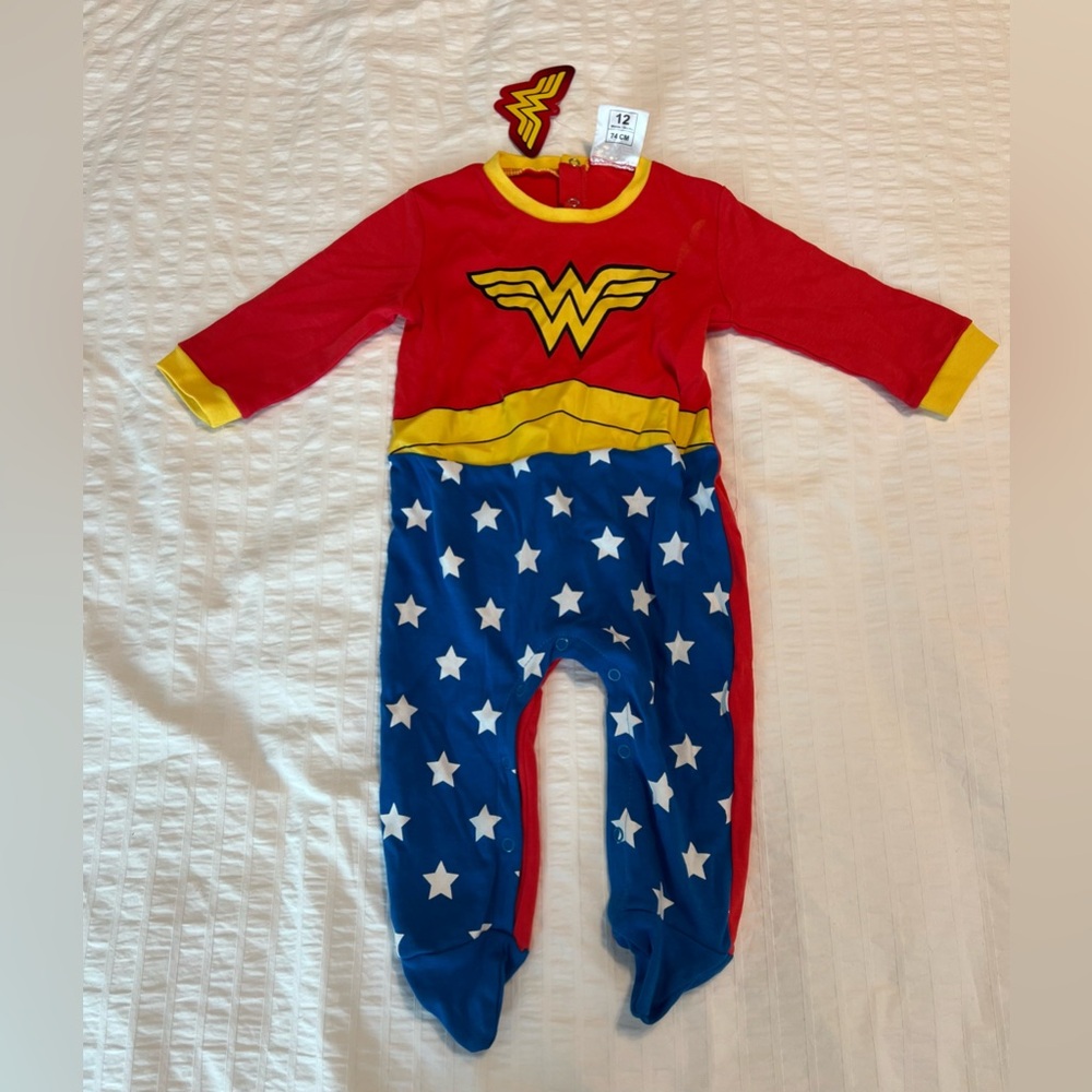 WONDER WOMAN Costume - size 12 M - 74 cm - NWT - perfect for HALLOWEEN